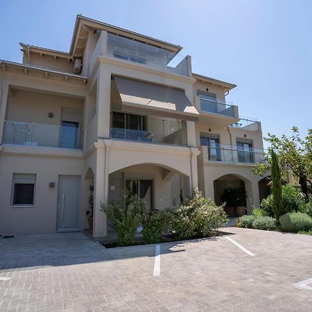 ניקיאנה Blue Symphony Suites Apartments מראה חיצוני תמונה