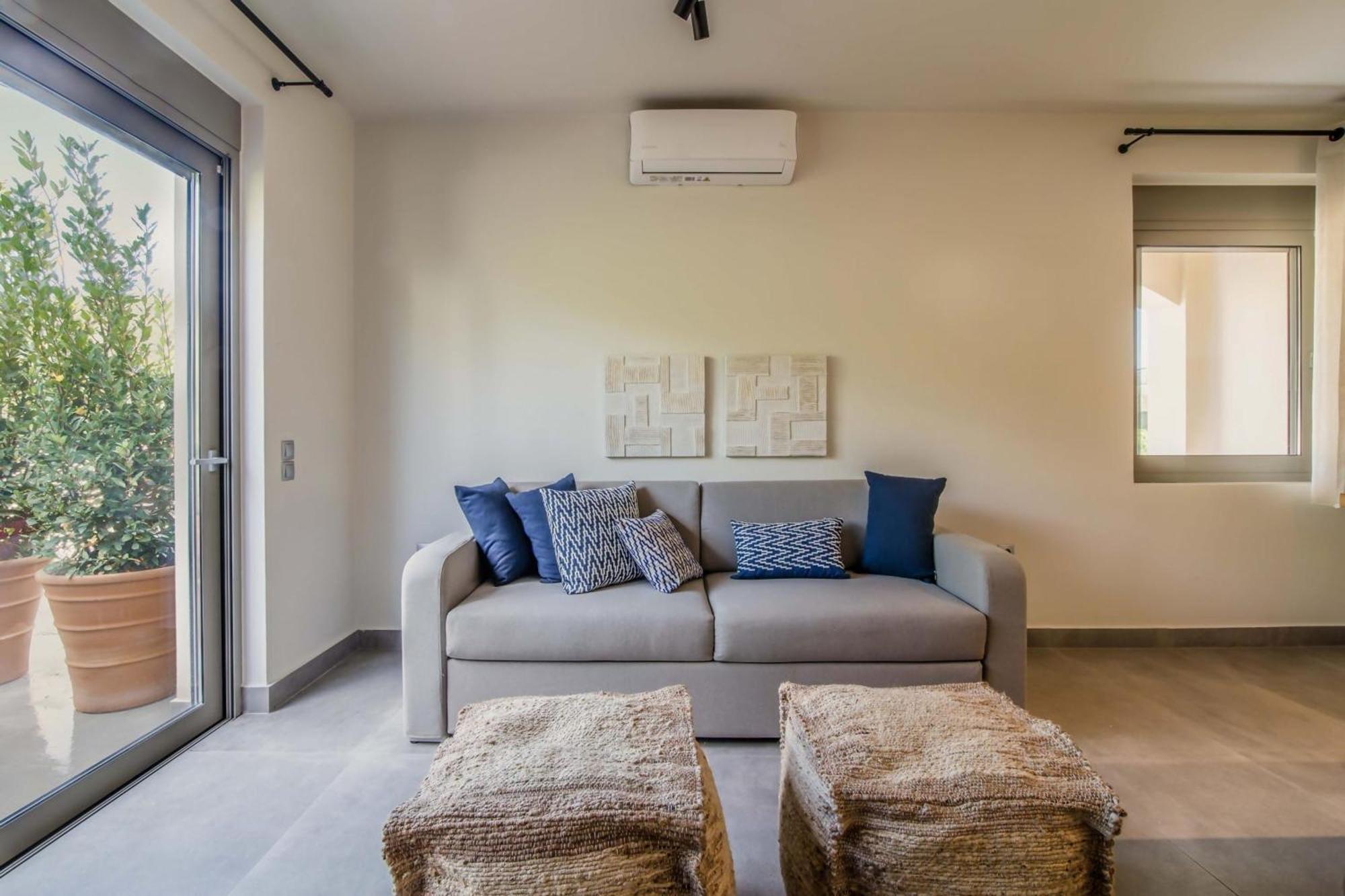 ניקיאנה Blue Symphony Suites Apartments מראה חיצוני תמונה
