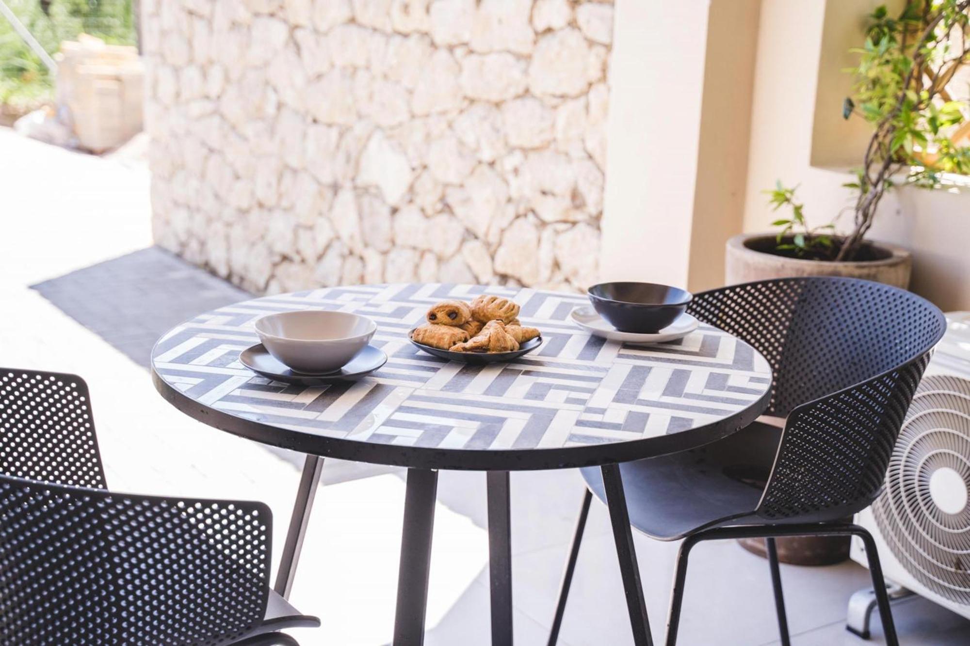 ניקיאנה Blue Symphony Suites Apartments מראה חיצוני תמונה