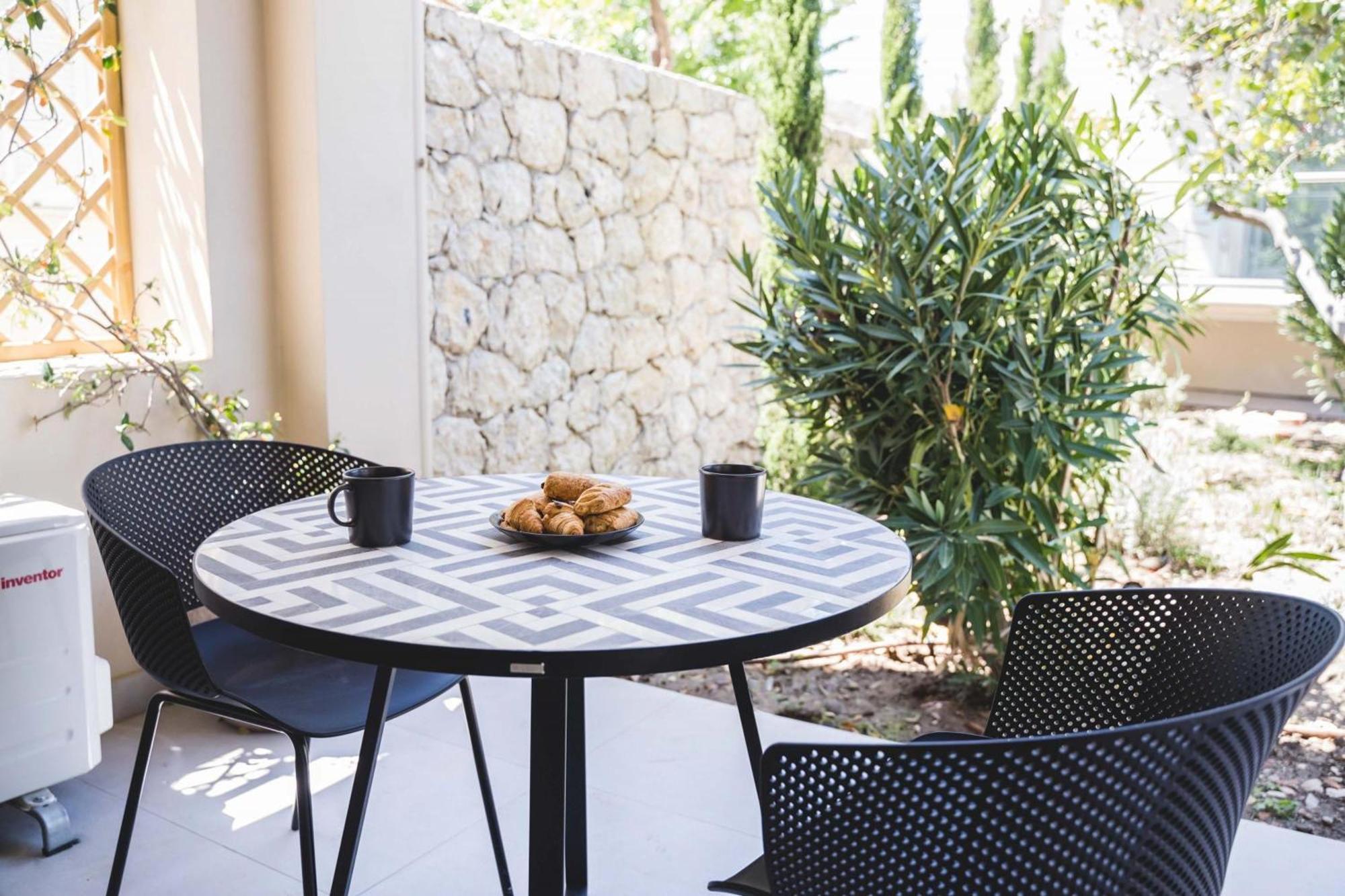 ניקיאנה Blue Symphony Suites Apartments מראה חיצוני תמונה