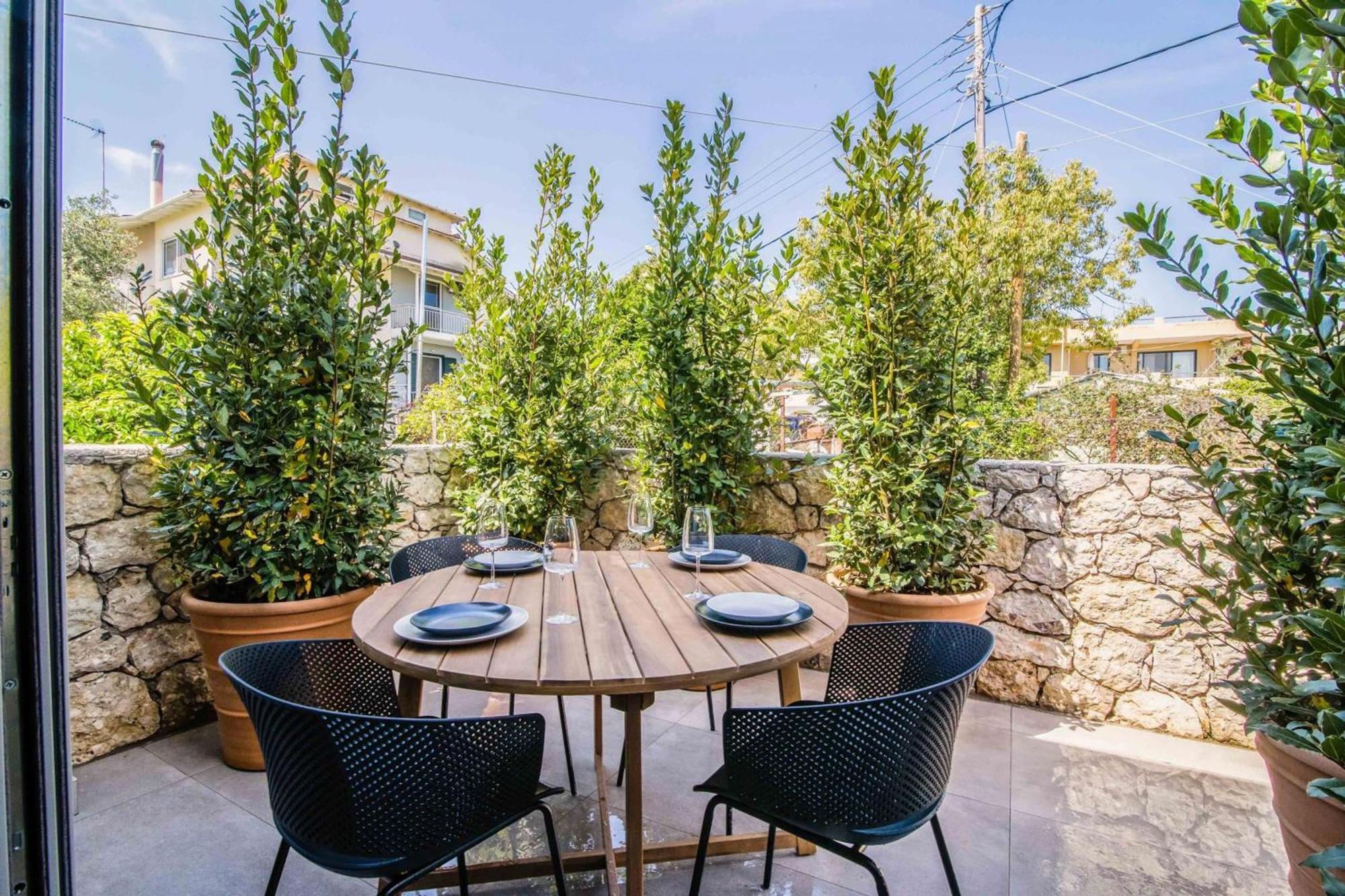 ניקיאנה Blue Symphony Suites Apartments מראה חיצוני תמונה