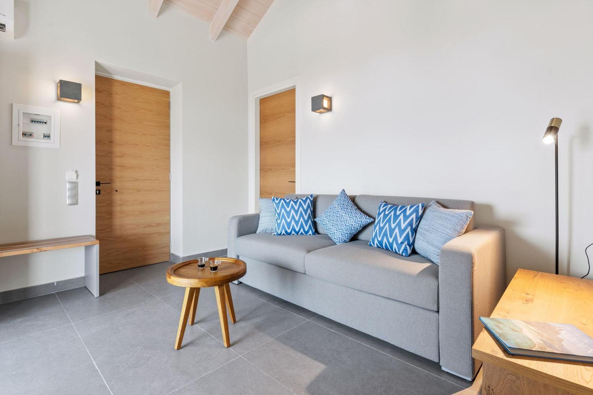 ניקיאנה Blue Symphony Suites Apartments מראה חיצוני תמונה