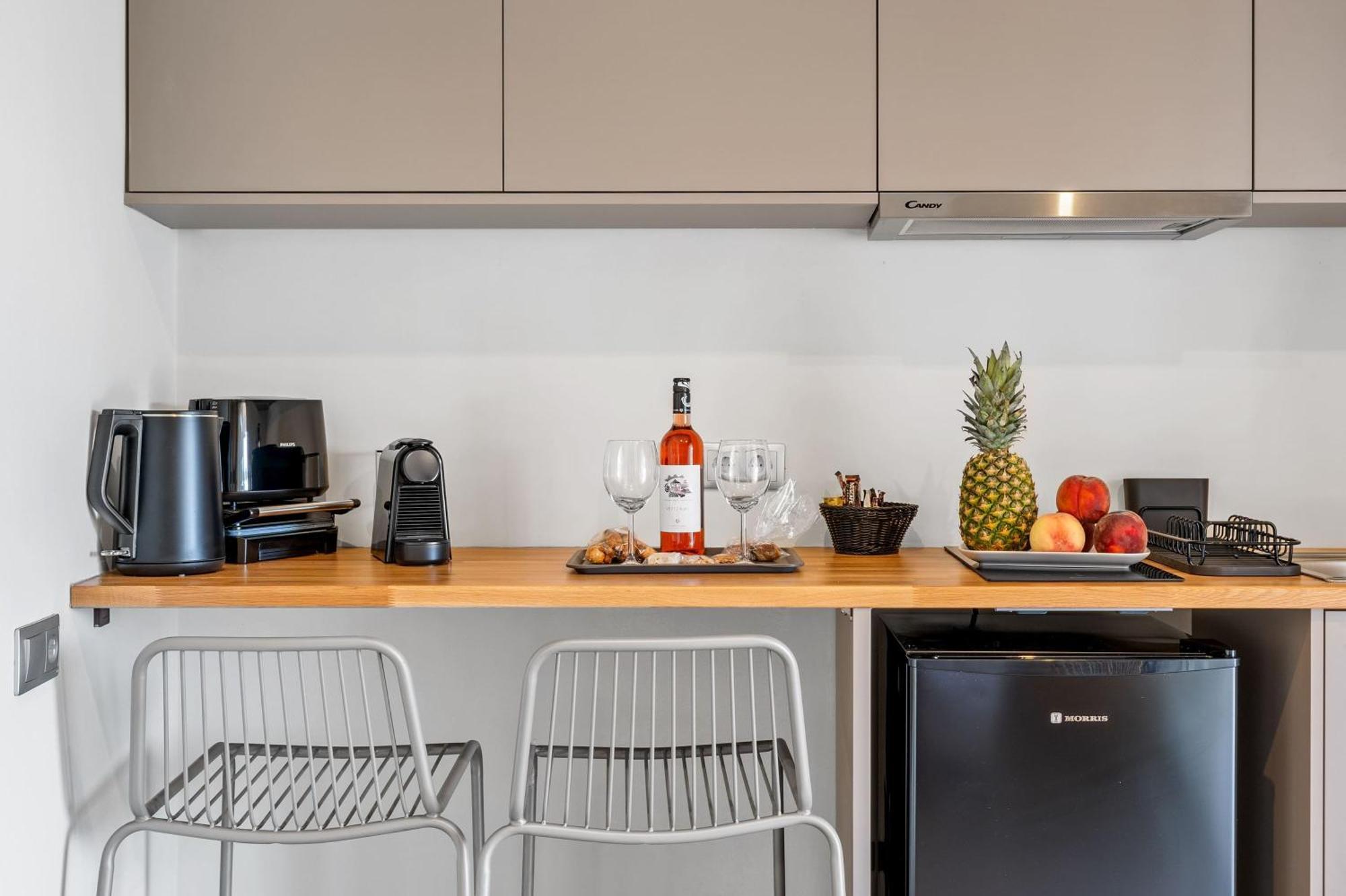 ניקיאנה Blue Symphony Suites Apartments מראה חיצוני תמונה