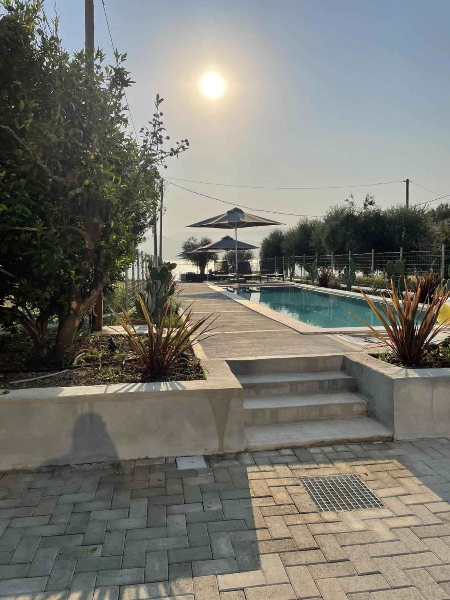 ניקיאנה Blue Symphony Suites Apartments מראה חיצוני תמונה
