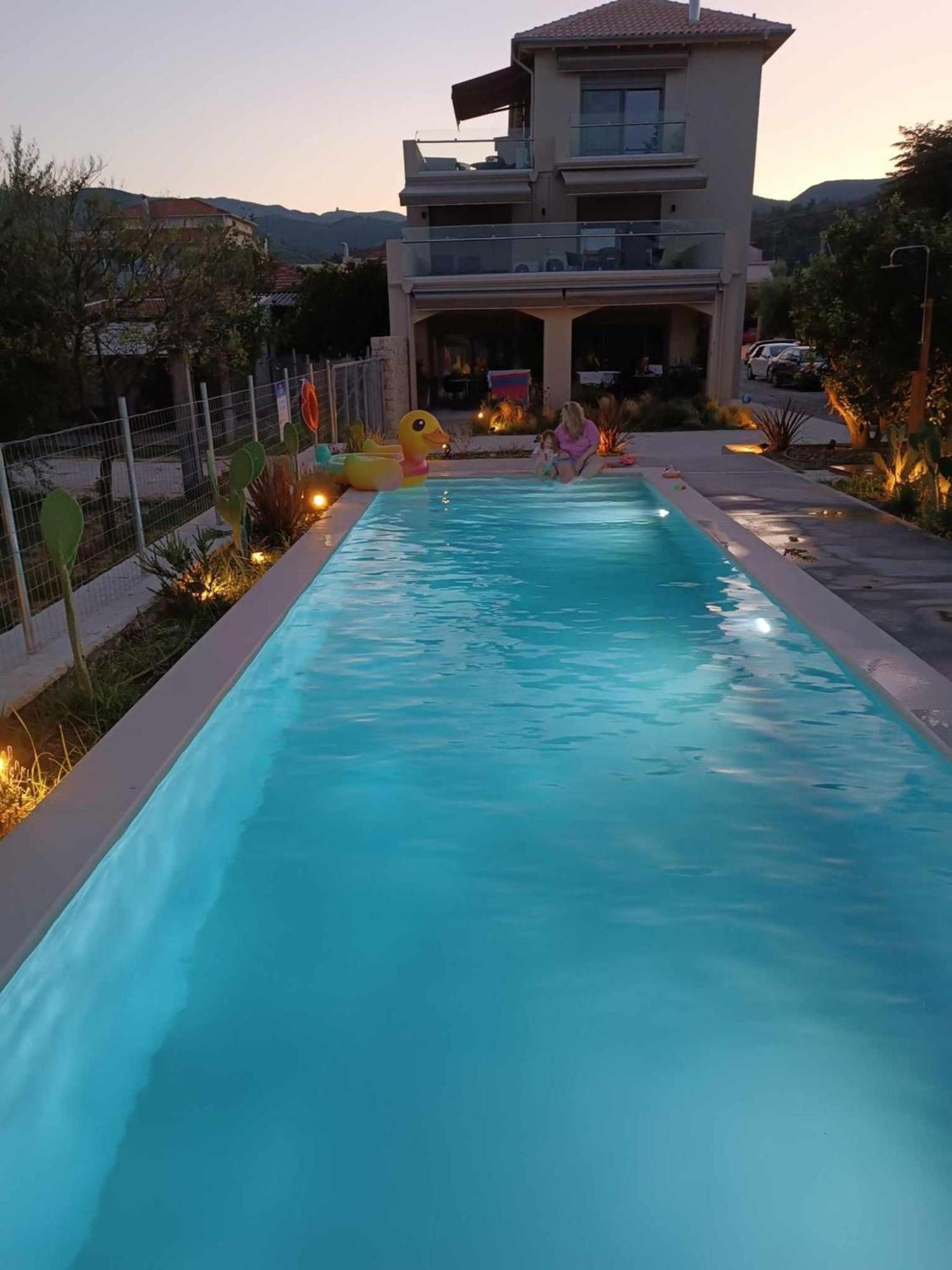 ניקיאנה Blue Symphony Suites Apartments מראה חיצוני תמונה